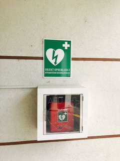 Aparat za AED na ZD Kamnik